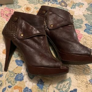Giani Bini ankle boot SZ 9.5 EUC